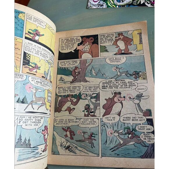 VINTAGE DC COMICS C-24 RUDOLPH THE RED NOSED REINDEER CHRISTMAS ISSUE DEC. 1973 - Picture 4 of 8